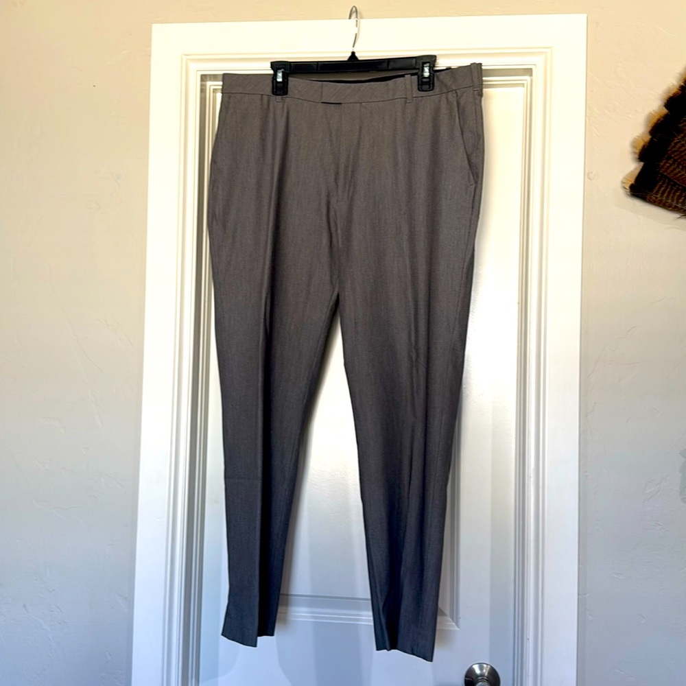Men’s straight leg flexible dress pants.